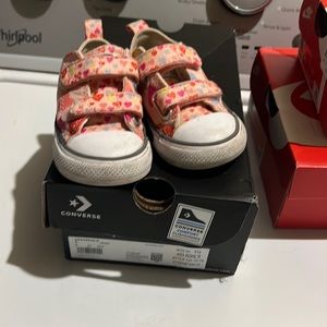 Toddler girl size 5 converse